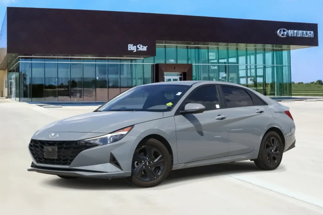 2021 Hyundai Elantra SEL photo 1
