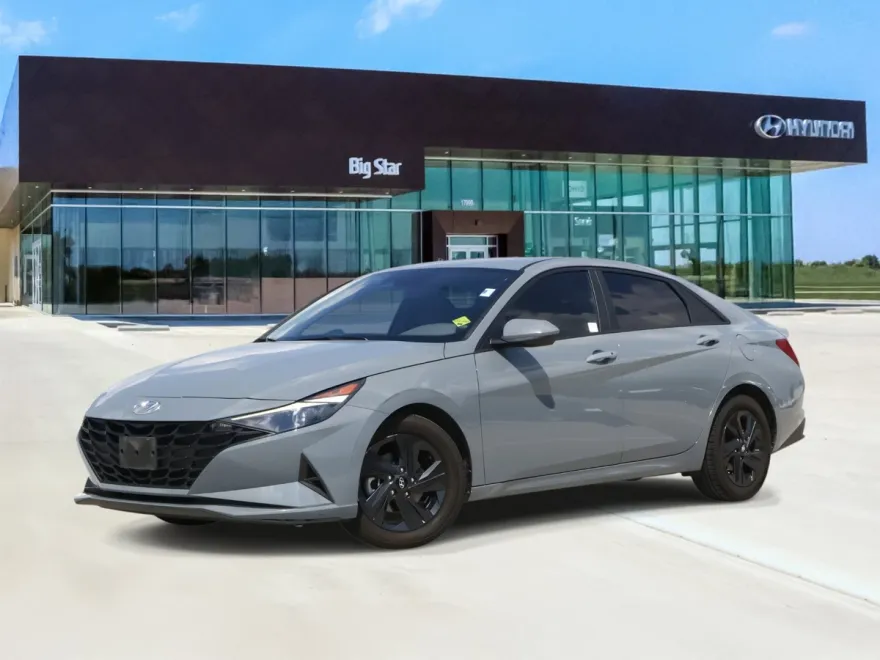 2021 Hyundai Elantra SEL photo 1