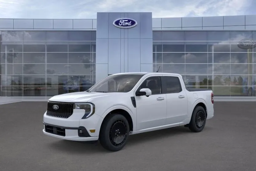 2025 Ford Maverick photo 1