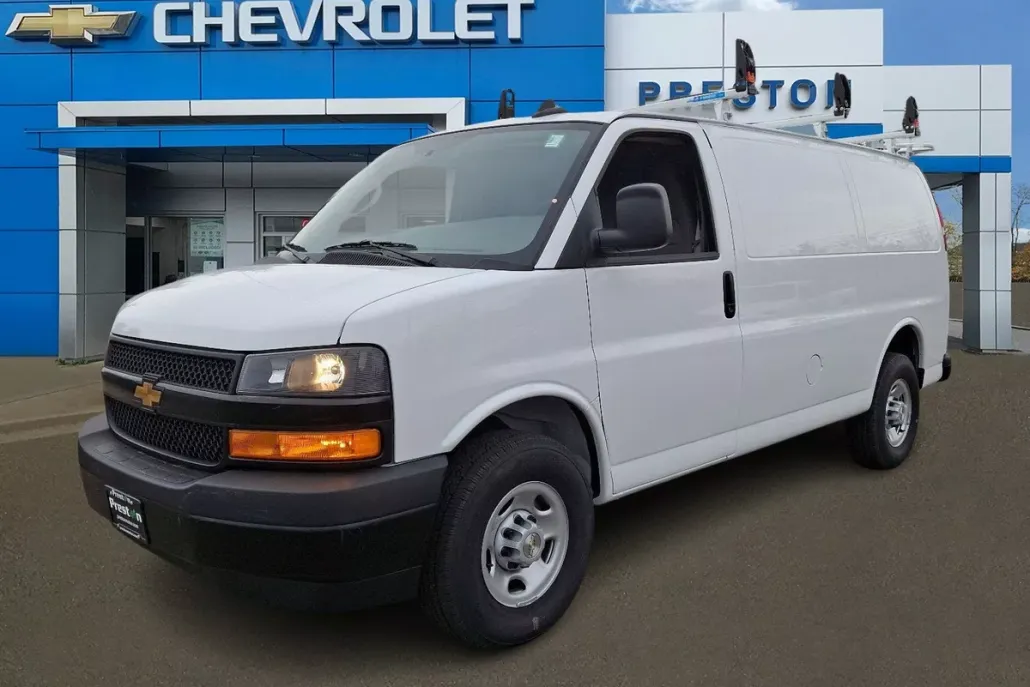 2024 Chevrolet Express Cargo 2500 photo 1
