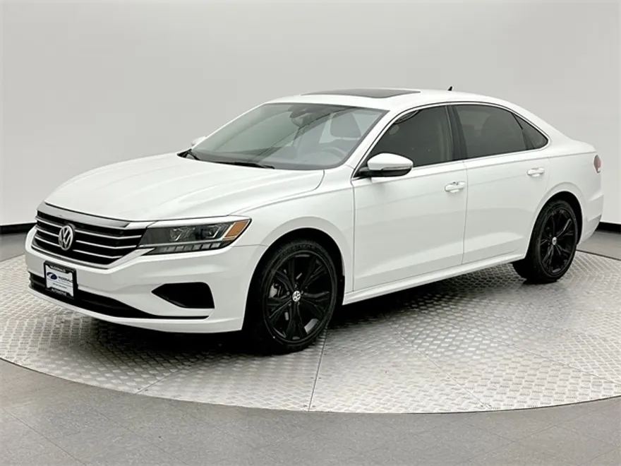 2021 Volkswagen Passat 2.0T SE photo 1