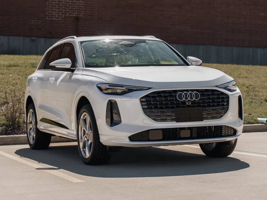2025 Audi Q5 Premium Plus photo 1