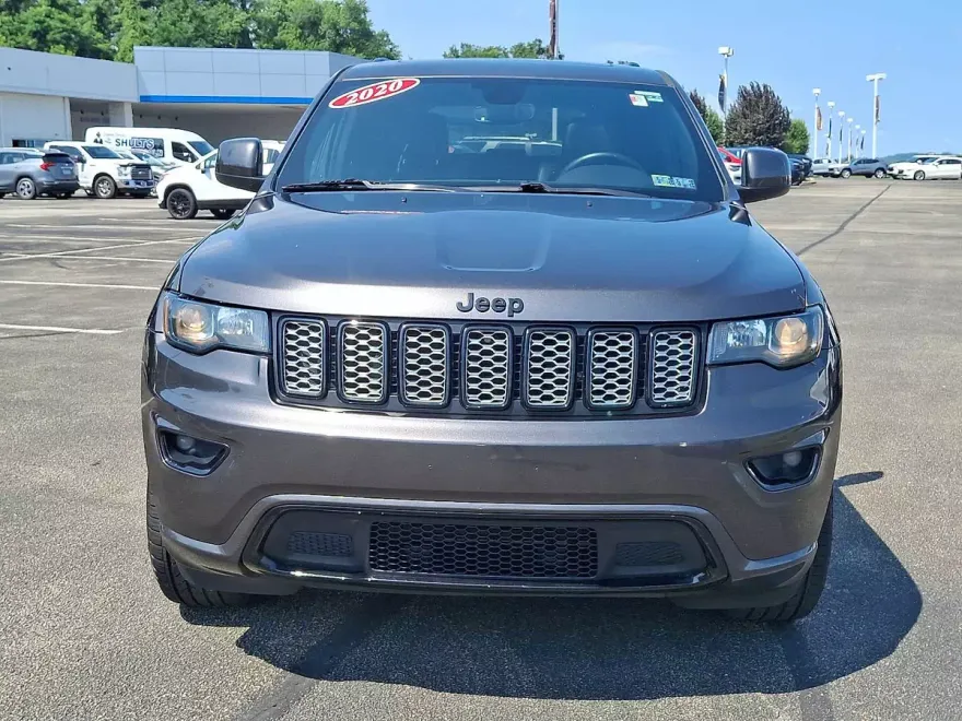 2020 Jeep Grand Cherokee Altitude photo 1
