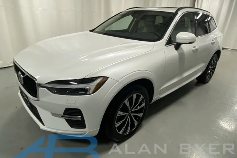 2023 Volvo XC60 B5 Core photo 1