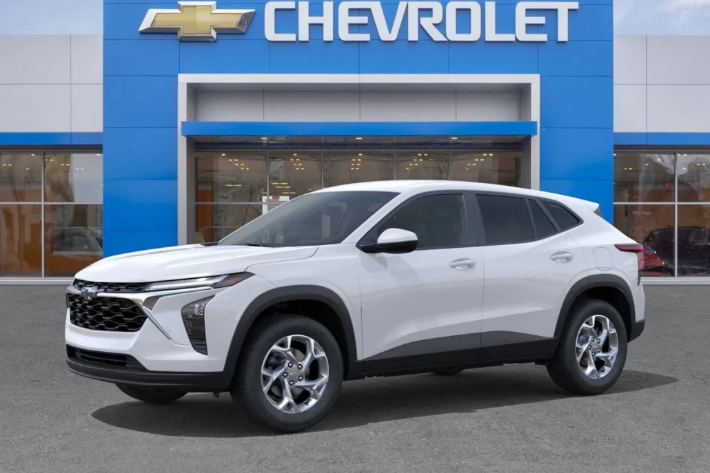 2026 Chevrolet Trax LS photo 1