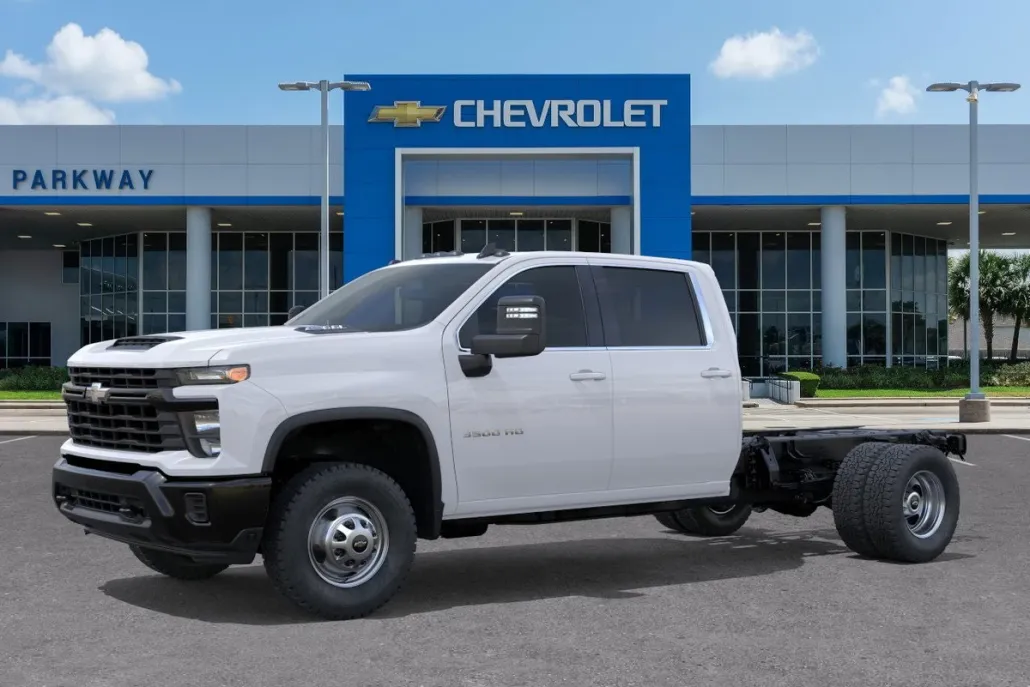 2025 Chevrolet Silverado 3500HD Work Truck photo 1
