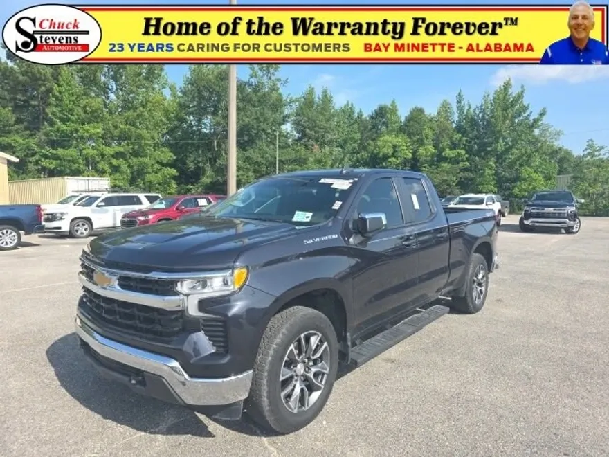 2022 Chevrolet Silverado 1500 LT photo 1