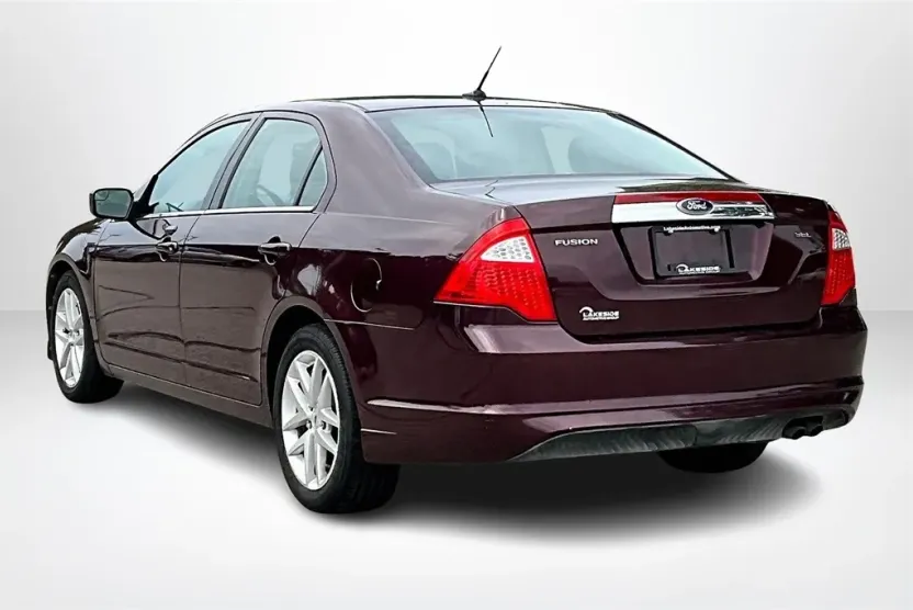 2011 Ford Fusion SEL photo 1