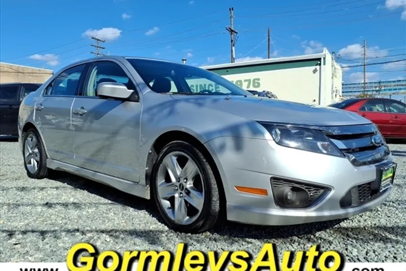 2011 Ford Fusion Sport photo 1