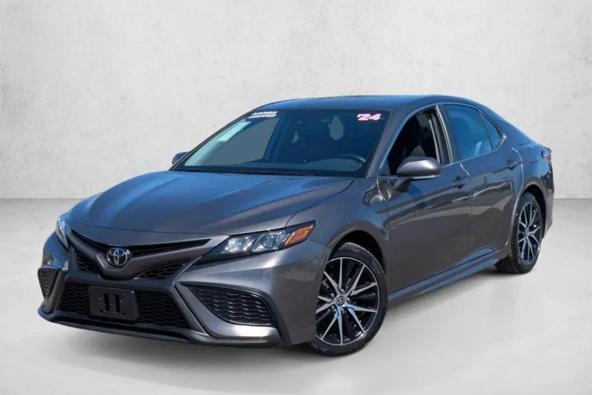 2024 Toyota Camry SE photo 1