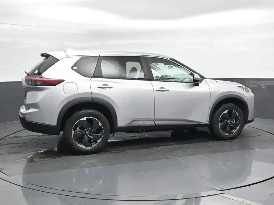 2024 Nissan Rogue SV AWD photo 1