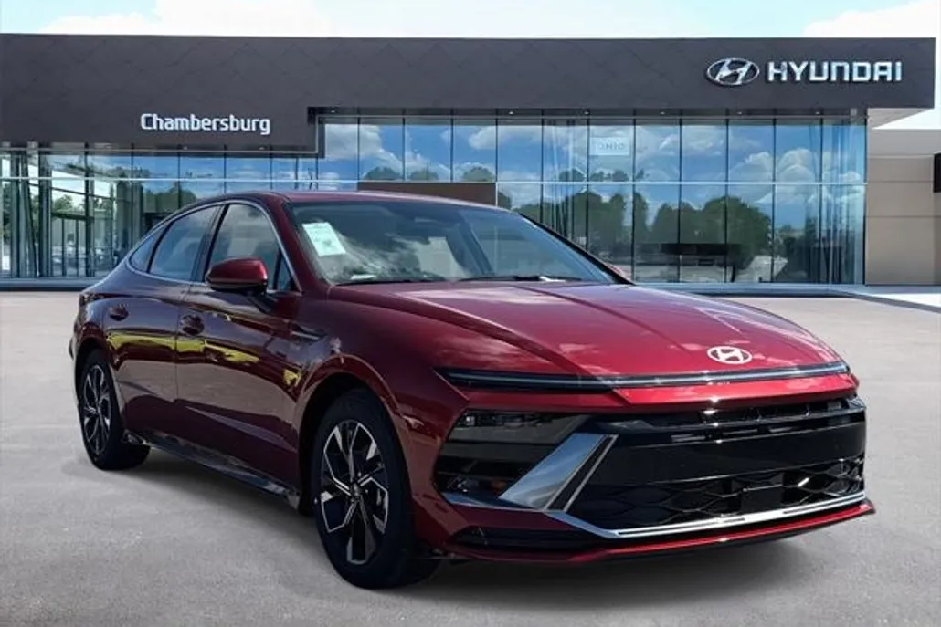 2025 Hyundai Sonata SEL photo 1