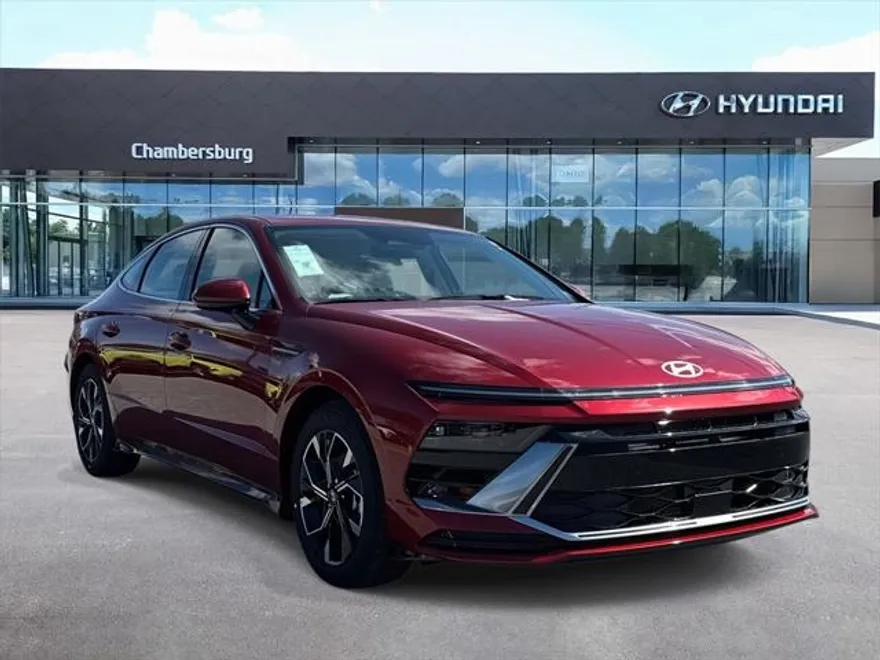 2025 Hyundai Sonata SEL photo 1