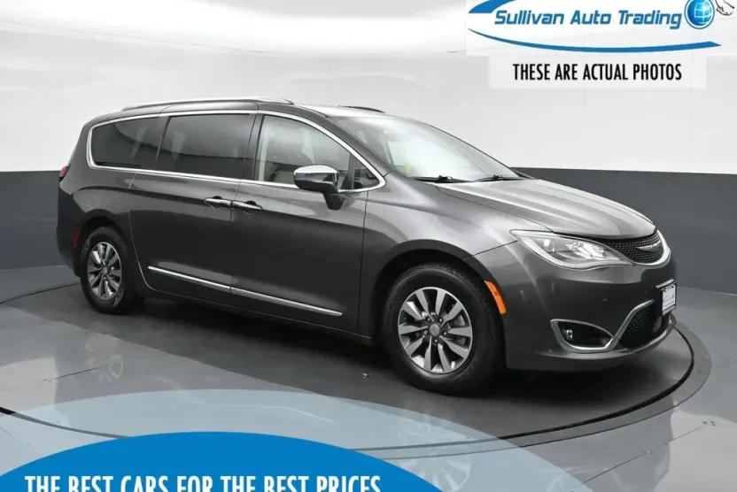 2020 Chrysler Pacifica Hybrid Limited photo 1