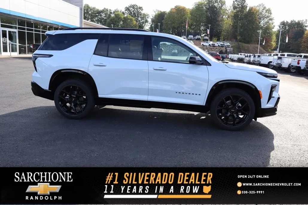 2026 Chevrolet Traverse RS photo 1