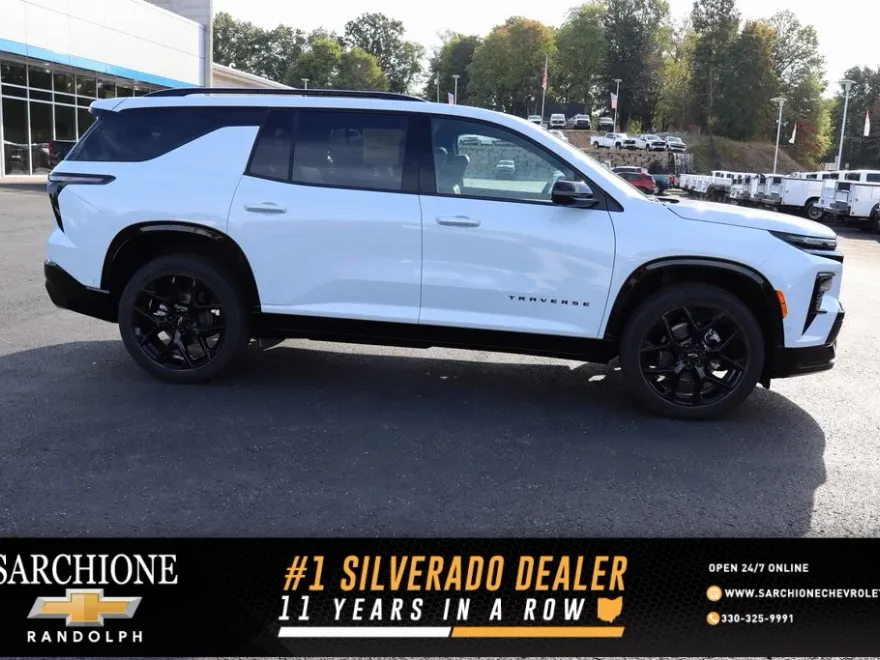 2026 Chevrolet Traverse RS photo 1