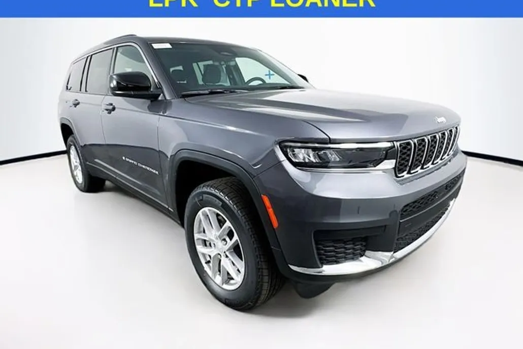 2025 Jeep Grand Cherokee Laredo X photo 1