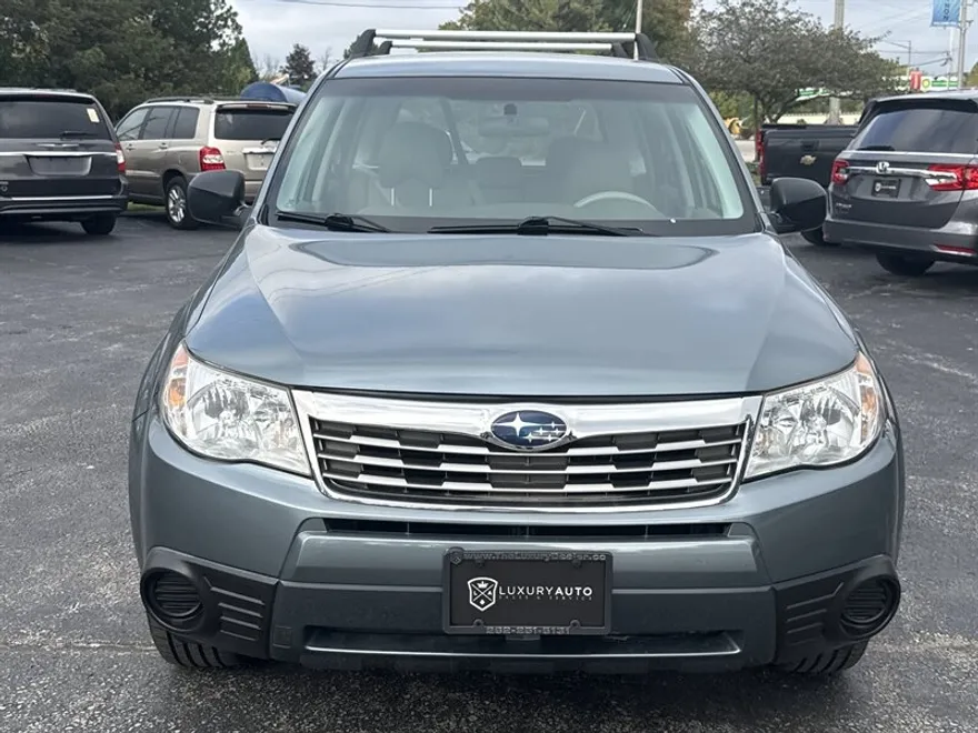 2009 Subaru Forester X photo 1