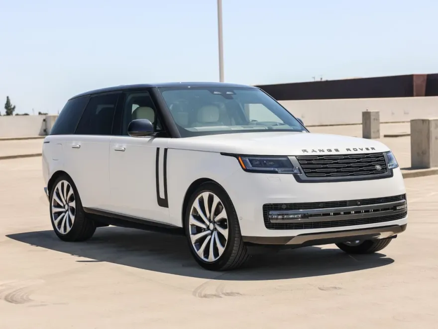 2025 Land Rover Range Rover SE photo 1