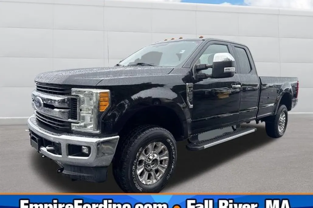 2017 Ford F-250 XLT photo 1