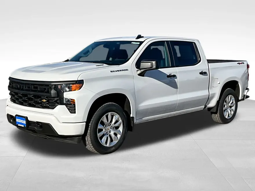 2025 Chevrolet Silverado 1500 Custom photo 1