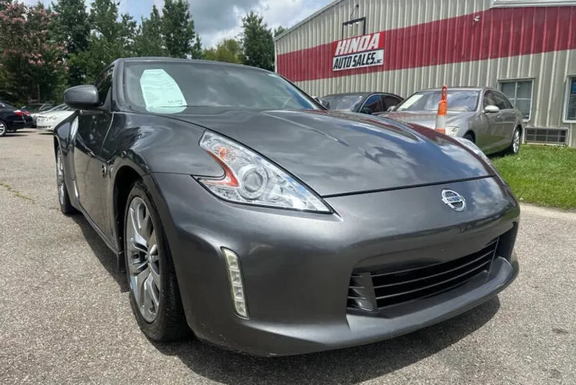 2016 Nissan 370Z Base photo 1