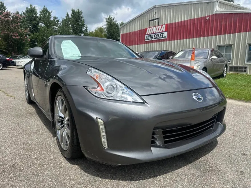 2016 Nissan 370Z Base photo 1