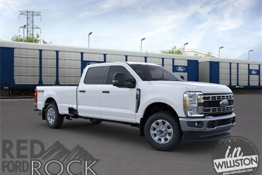 2025 Ford F-350 photo 1