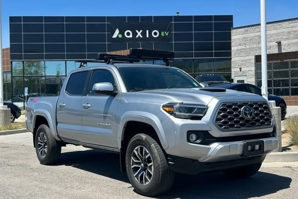2023 Toyota Tacoma TRD Sport photo 1