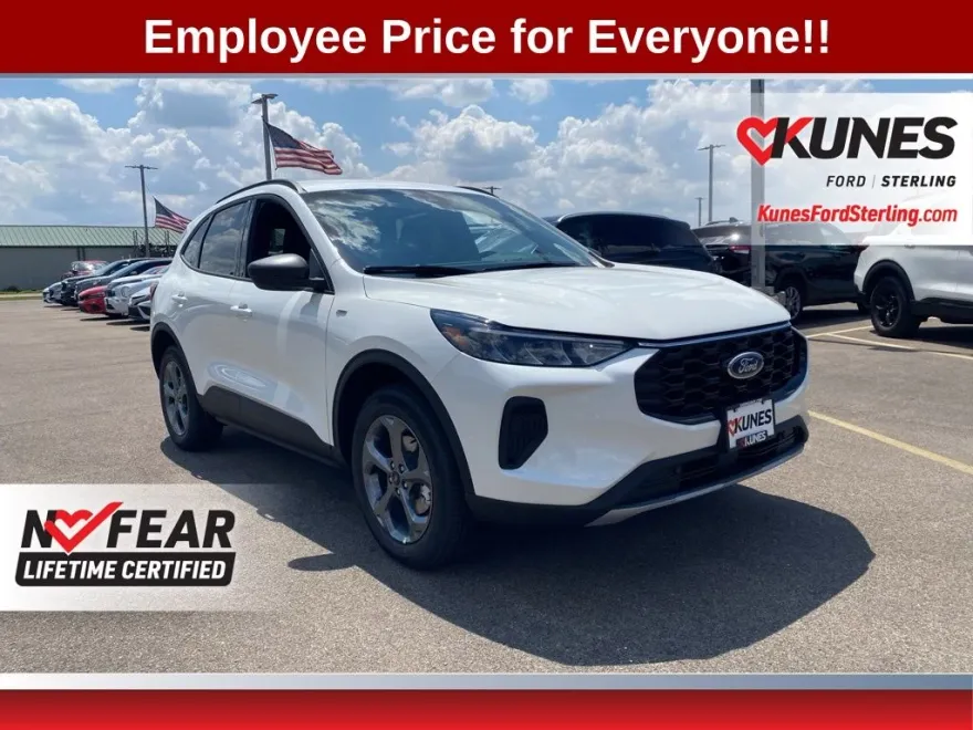 2025 Ford Escape ST-Line photo 1
