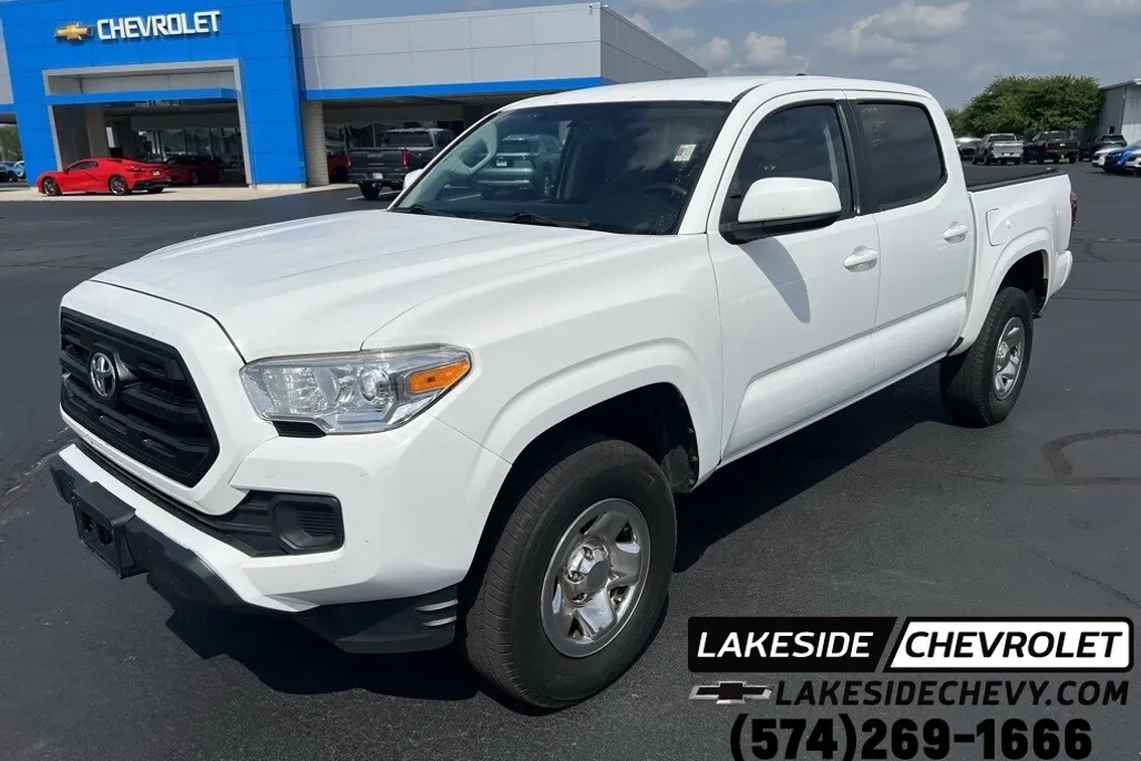 2016 Toyota Tacoma SR5 Double Cab 4x4 photo 1