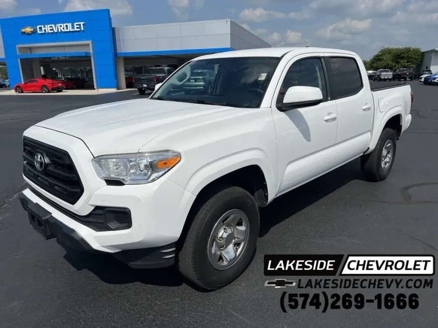 2016 Toyota Tacoma SR5 Double Cab 4x4 photo 1
