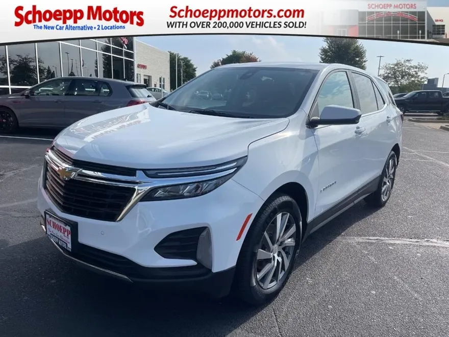 2023 Chevrolet Equinox LT photo 1