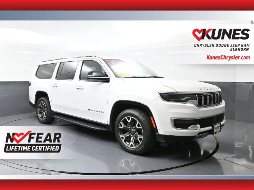 2024 Jeep Wagoneer L Series III photo 1