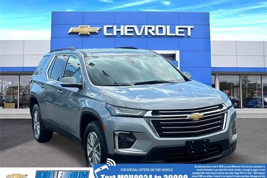 2023 Chevrolet Traverse Cloth photo 1