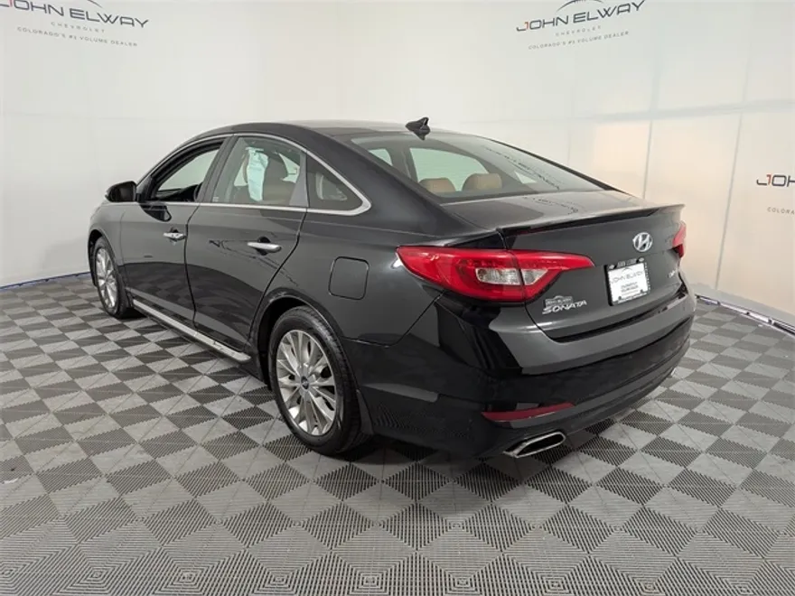 2015 Hyundai Sonata Limited photo 1