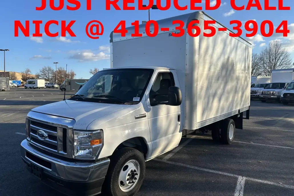 2025 Ford E-350 photo 1
