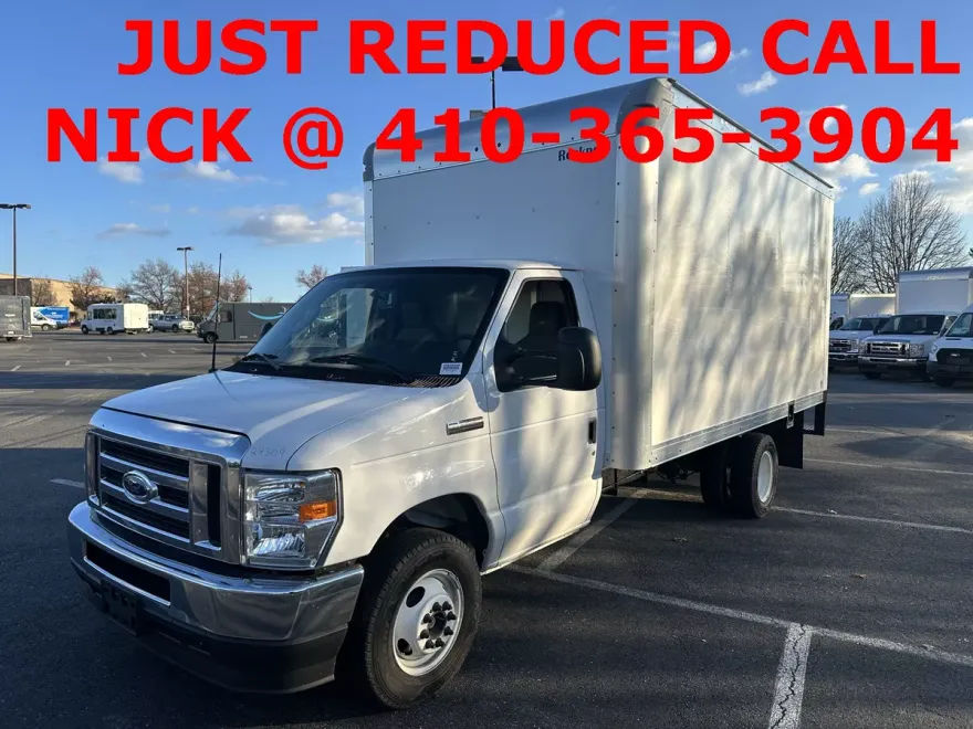 2025 Ford E-350 photo 1