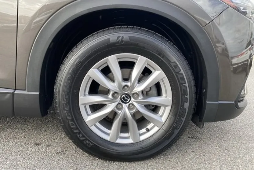 2016 Mazda CX-9 Sport photo 1