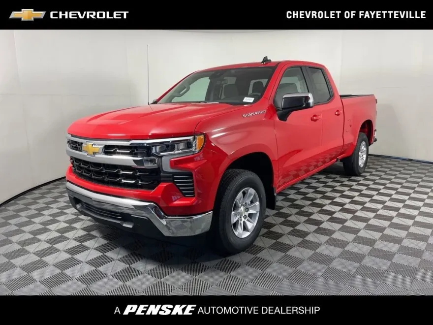 2026 Chevrolet Silverado 1500 LT photo 1