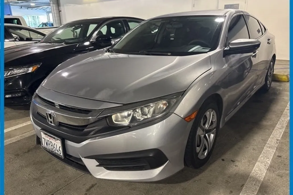 2017 Honda Civic LX photo 1