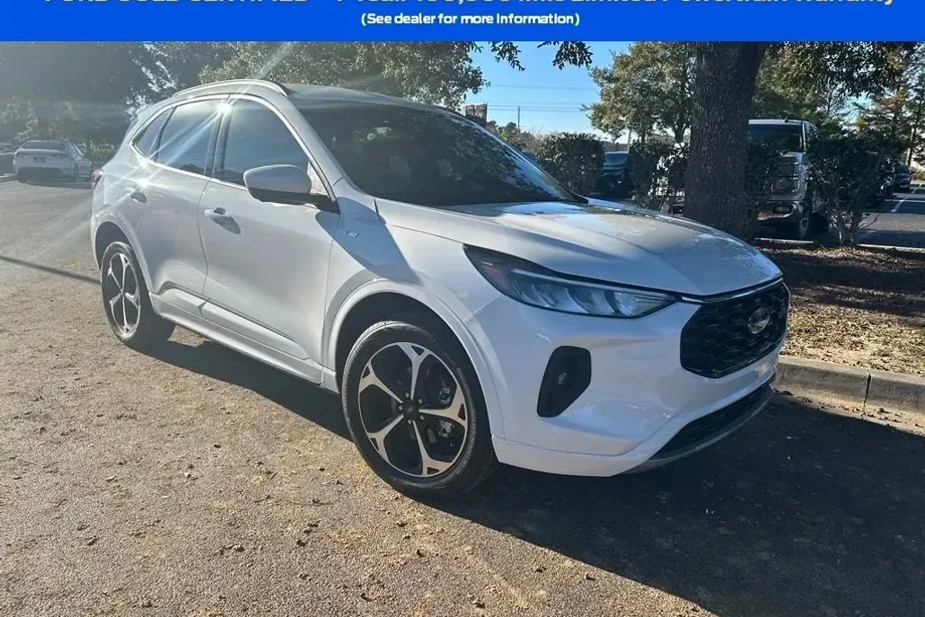 2023 Ford Escape ST-Line Select photo 1