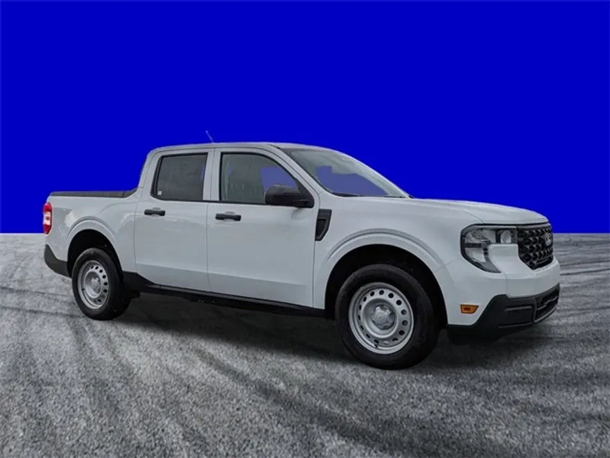 2025 Ford Maverick XL photo 1