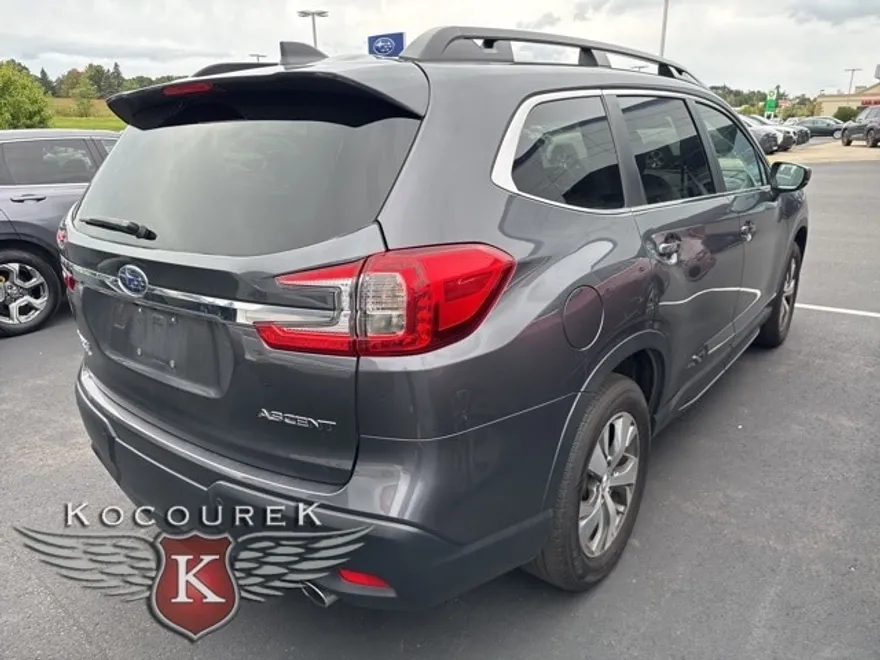 2024 Subaru Ascent Premium photo 1
