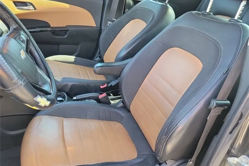 2015 Chevrolet Sonic LTZ photo 1