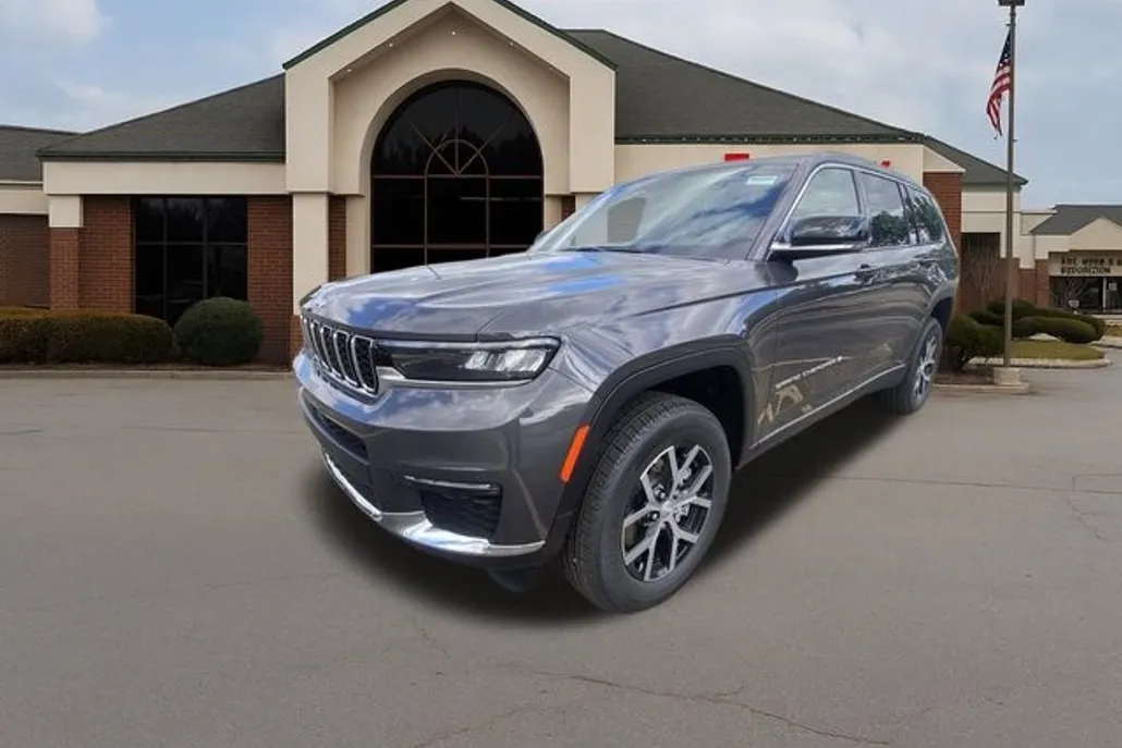 2025 Jeep Grand Cherokee Limited photo 1