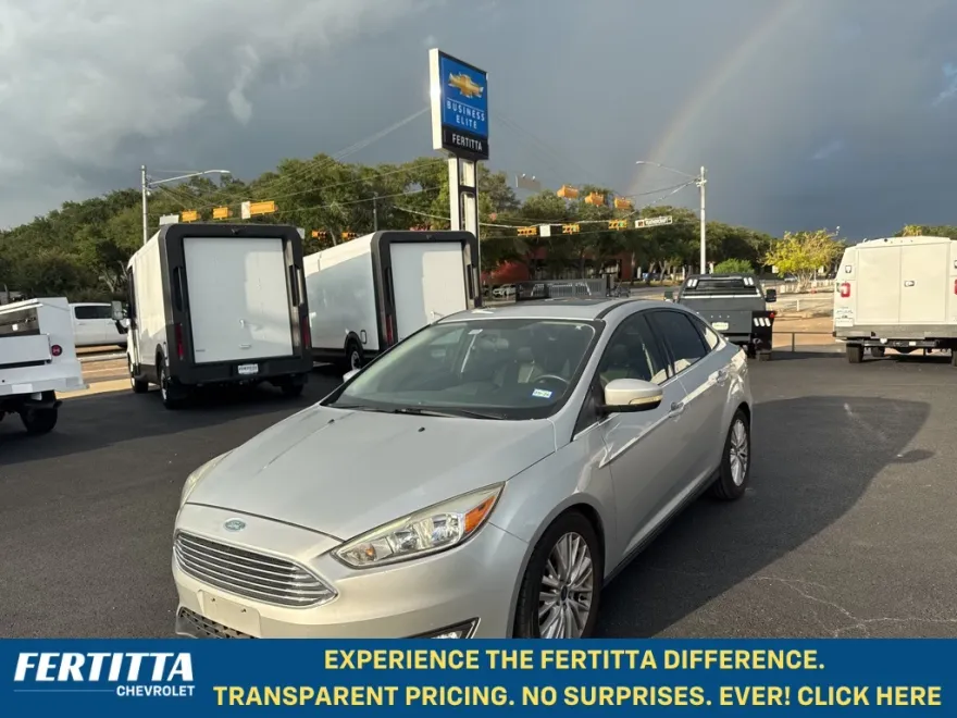 2018 Ford Focus Titanium photo 1