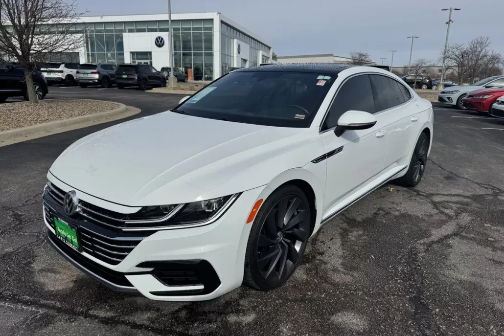2020 Volkswagen Arteon SEL R-Line photo 1