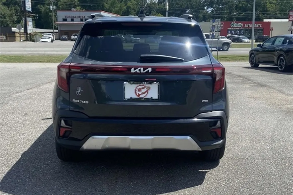 2025 Kia Seltos EX photo 1