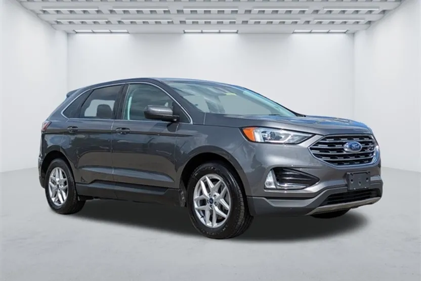 2021 Ford Edge SEL photo 1